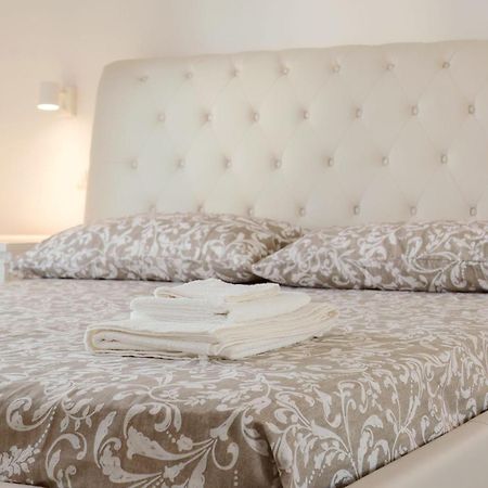 Pau Suite Home Φιουμιτσίνο Εξωτερικό φωτογραφία